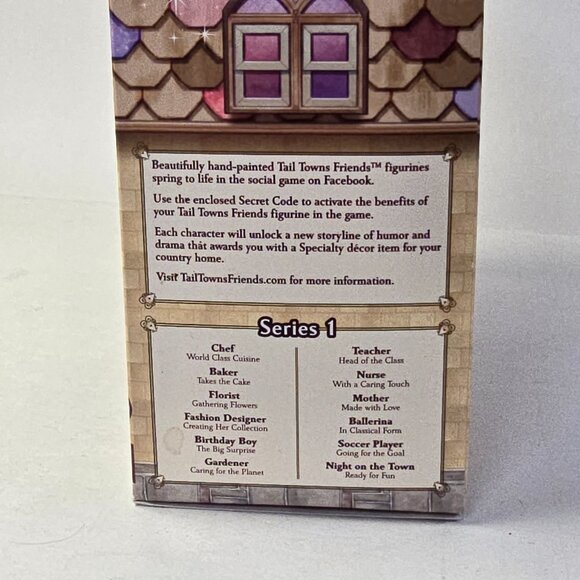 Tail Towns Friends FLORIST Gathering Flowers Figurine Squirrel Chipmunk GANZ - Picture 3 of 11